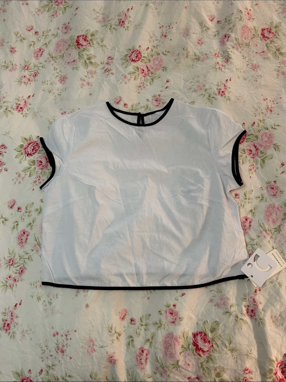 Commense White Top with Black Trim